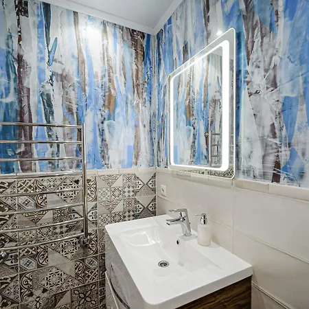 Modern 2br Stunning Park View Apartment Chisinau
