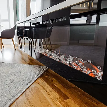 Modern 2br Stunning Park View *