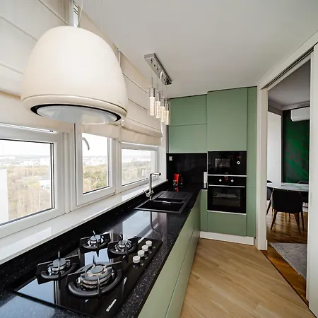 Modern 2br Stunning Park View